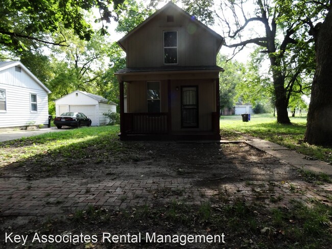 Building Photo - 2 br, 1 bath House - 1234 NE Monroe