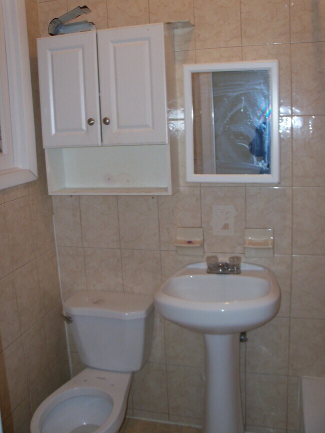 Foto del edificio - 7842 79th St