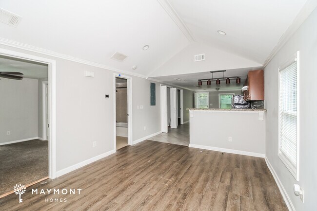 Foto del edificio - 1147 Hillcrest Dr SE