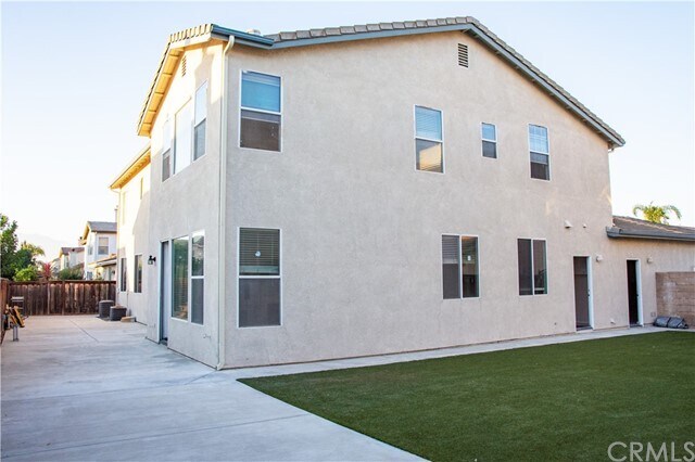 Building Photo - 7471 Wild Rose Dr