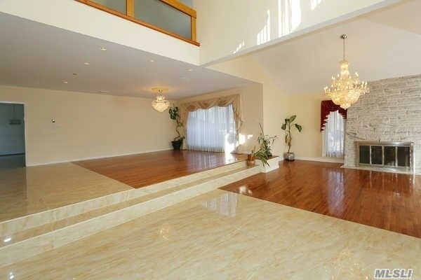 Building Photo - 5 Woodfield Ln