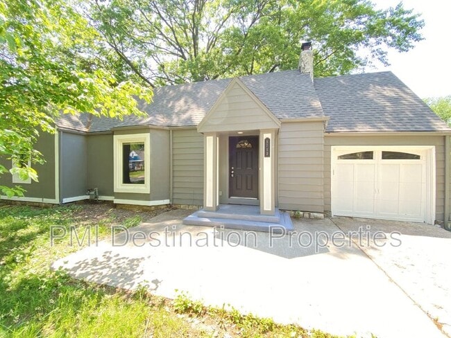 Building Photo - 5710 Hadley St