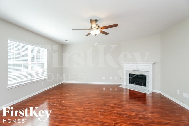 Foto del edificio - 483 Baywood Way