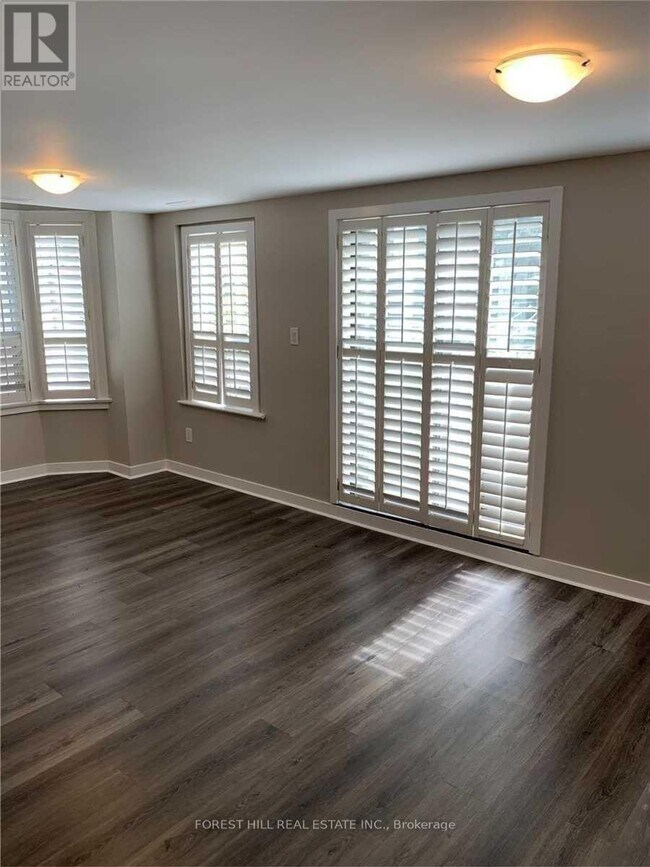 Photo du bâtiment - 68 Davisville Ave
