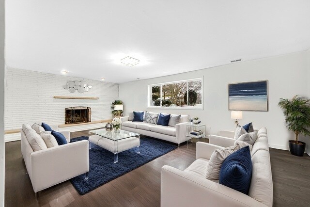 Foto principal - 17000 Cherry Creek Ave