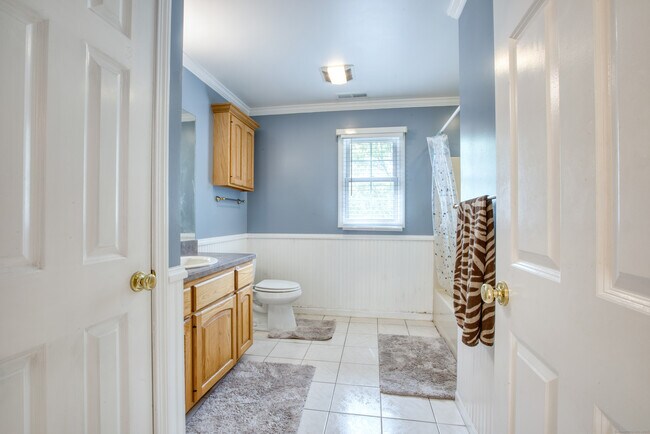 Foto del edificio - 9 Mayflower Ln