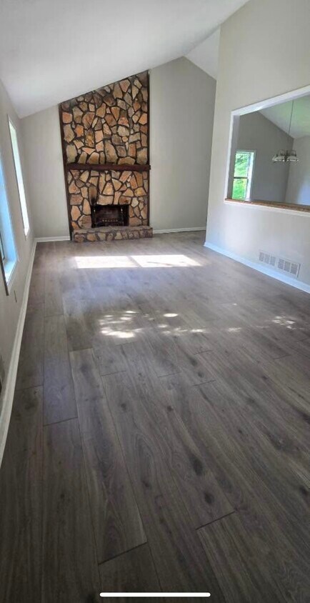 Foto del edificio - 3730 Silver Leaf Ct SW