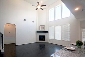 Building Photo - 6307 Grand Drift Ct