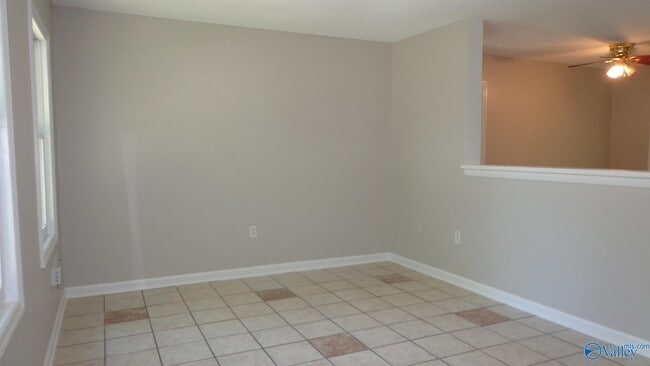 Foto del edificio - 4704 Lumary Dr NW