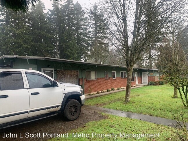 Building Photo - 2 br, 1 bath House - 17215 NE Glisan Street