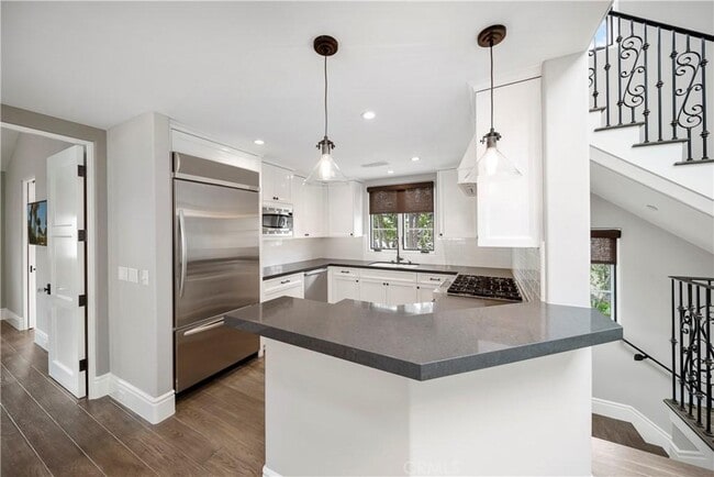 Building Photo - 3510 3rd Ave