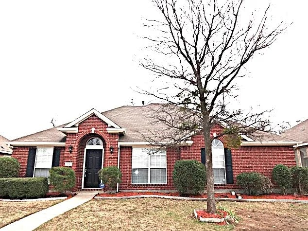 Building Photo - 3021 Avery Ln