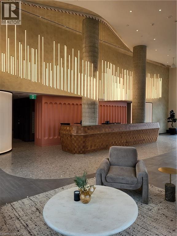 Building Photo - 25 Wellington St S