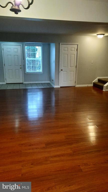 Building Photo - 306 Sherman Ave