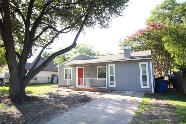 Building Photo - 2532 Healey Dr