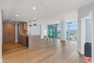 Foto del edificio - 13650 Marina Pointe Dr