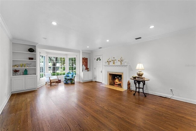 Building Photo - 220 Overlook Rd