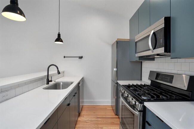 Foto del edificio - 4004 Avenue C