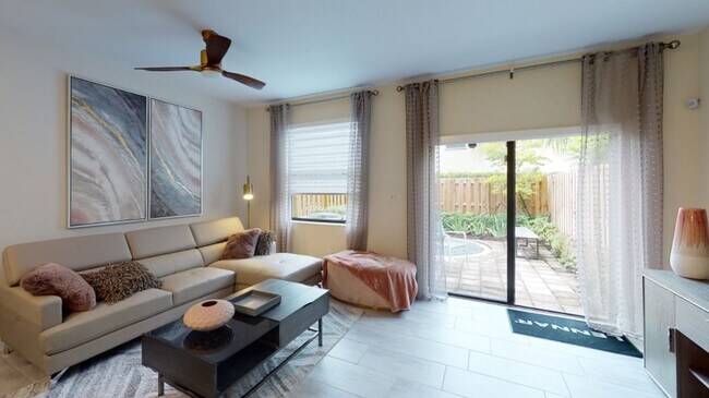 Foto del edificio - 28706 SW 132nd Ct