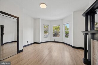 Building Photo - 5310 Spruce St