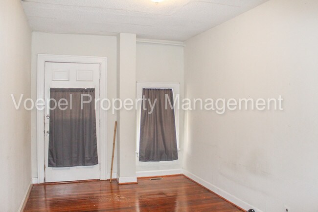 Building Photo - 1 Bed 1 Bath Historic NorthEast Apartment
