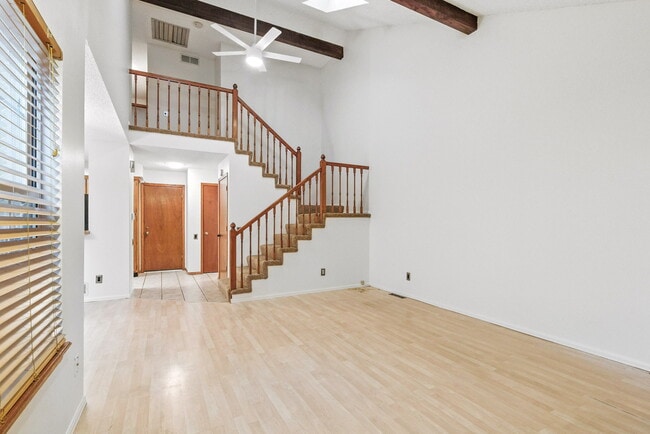Building Photo - 9998 Grove St