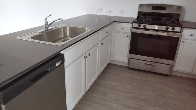 Building Photo - 5911 Coahulia Rdg