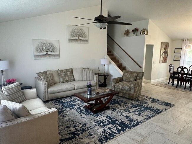 Building Photo - 7327 Floral Cir E