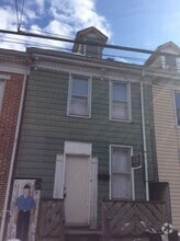 Building Photo - 432 W College Ave