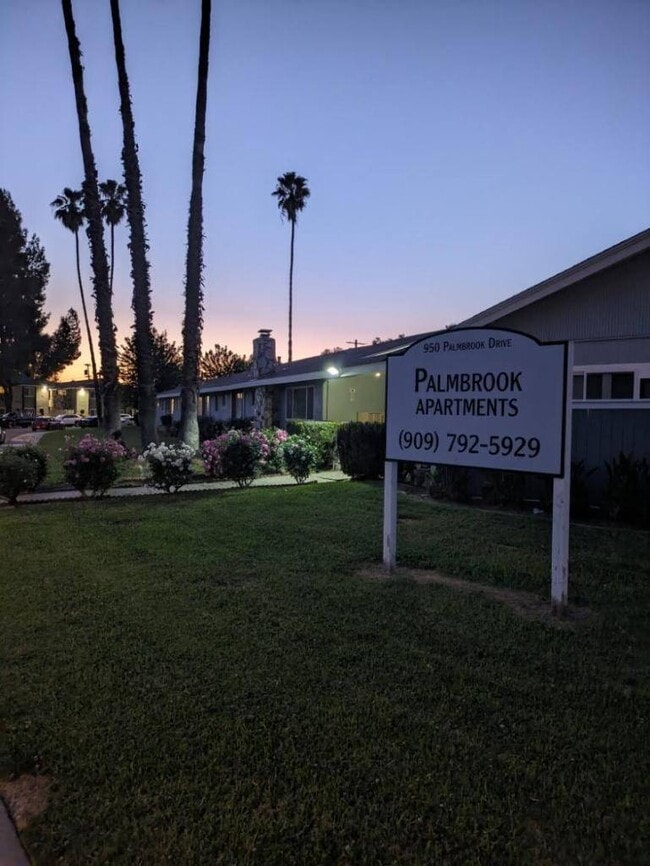 Building Photo - PALMBROOK
