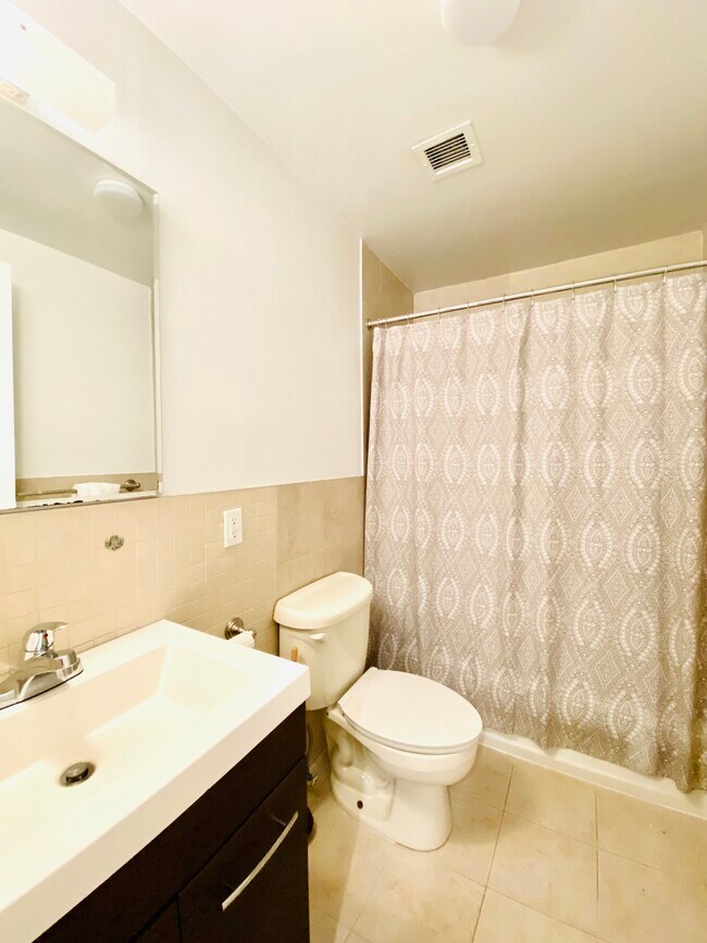 Foto del edificio - 357 W 116th St