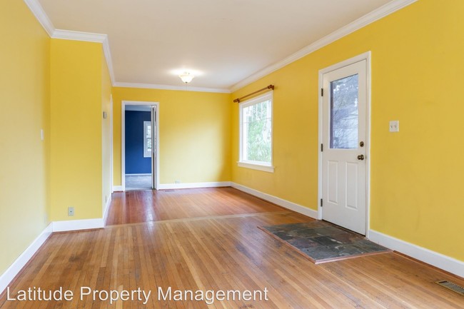Building Photo - 3 br, 2 bath House - 735 N Farragut Street