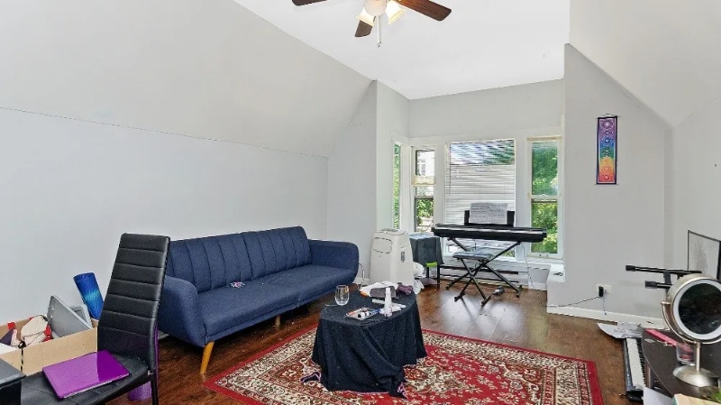 Primary Photo - 1016 S Claremont Ave