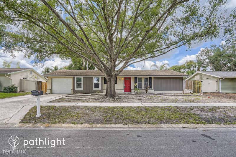 17 Valencia Cir, Safety Harbor, FL 34695 House Rental in Safety