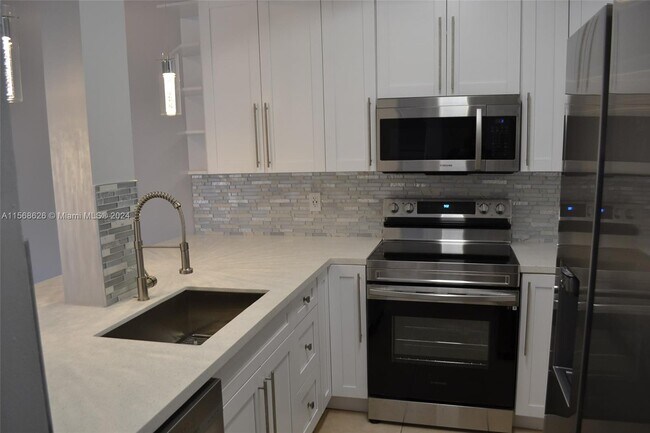 Building Photo - 2336 Anchor Ct