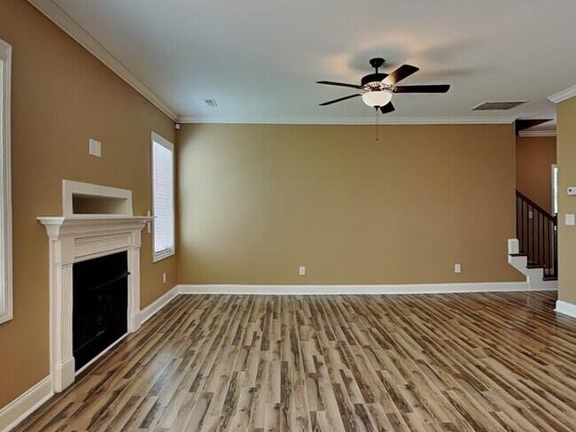 Foto del edificio - 3100 Matthew Ridge Dr