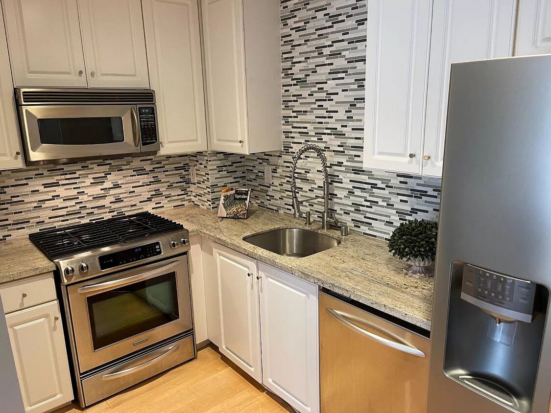 Foto principal - Welcome home to a Silicon Valley gem!