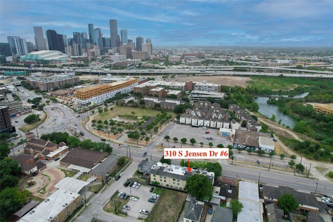 Building Photo - 310 S Jensen Dr