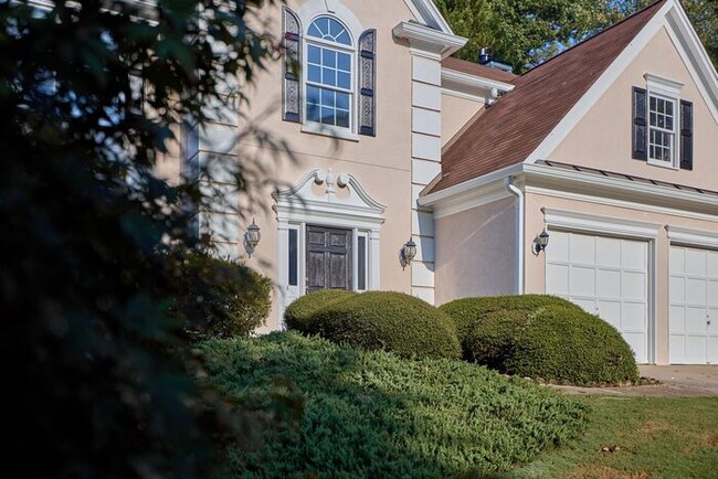 Building Photo - 10735 Hawkhurst Way