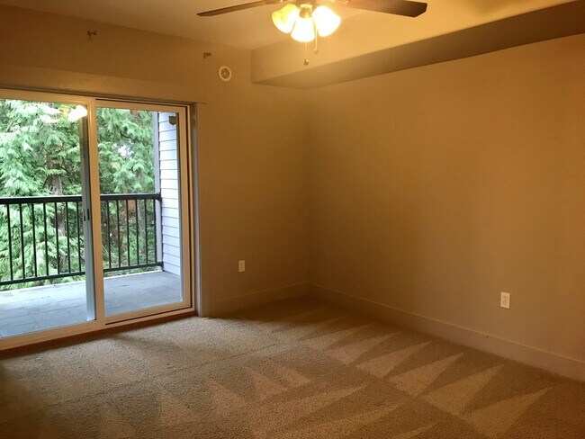 Foto del edificio - Copperleaf Condo