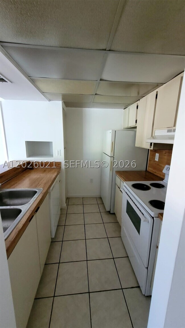 Foto del edificio - 6995 NW 186th St