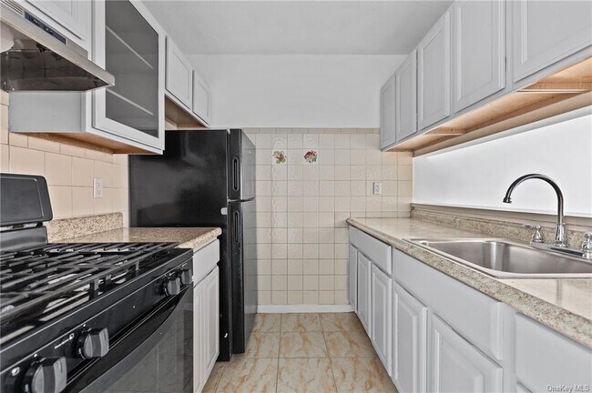 Building Photo - 1469 Hoe Ave