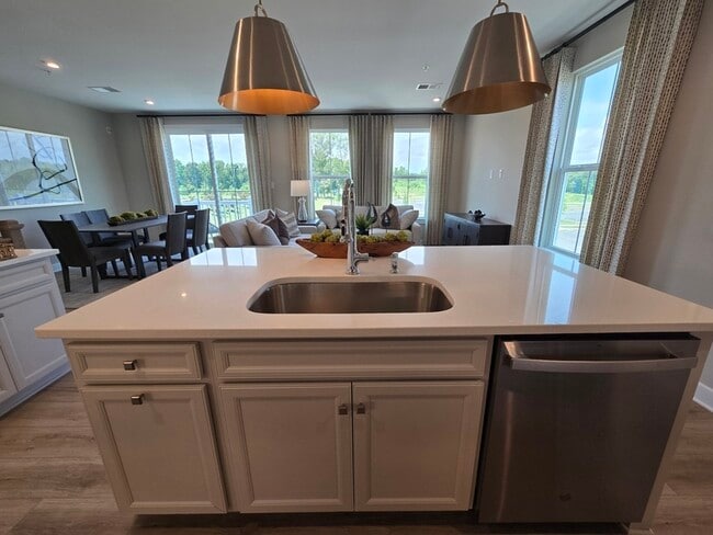 Building Photo - 12002 Calgary Lp