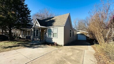 Building Photo - 1502 Barkley St