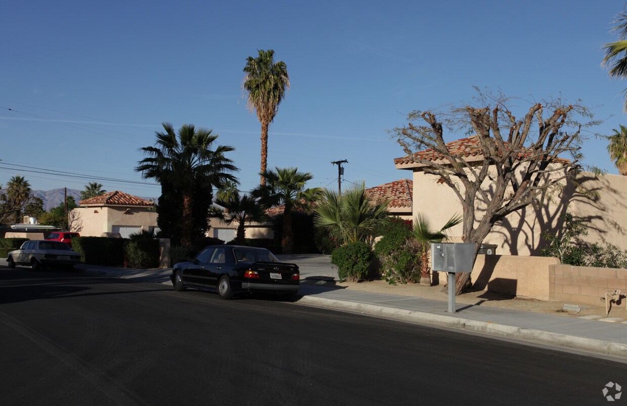 Primary Photo - 44490 San Rafael Ave