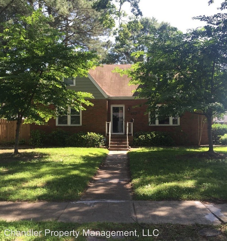 Primary Photo - 157 W Bayview Blvd