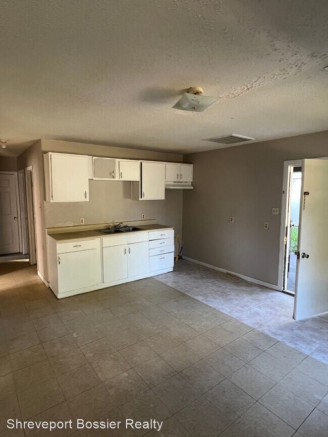 Building Photo - 3 br, 1 bath House - 3071 Pouncey Ln
