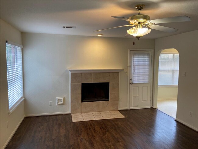 Foto del edificio - 23122 N Waterlake Dr