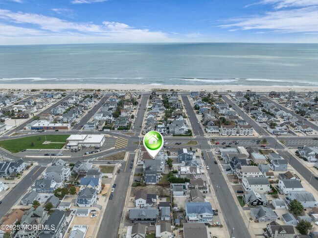 Foto del edificio - 111 7th Ave