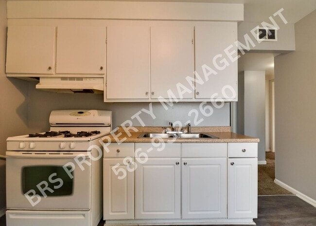 Building Photo - 7236 Wiegand Blvd